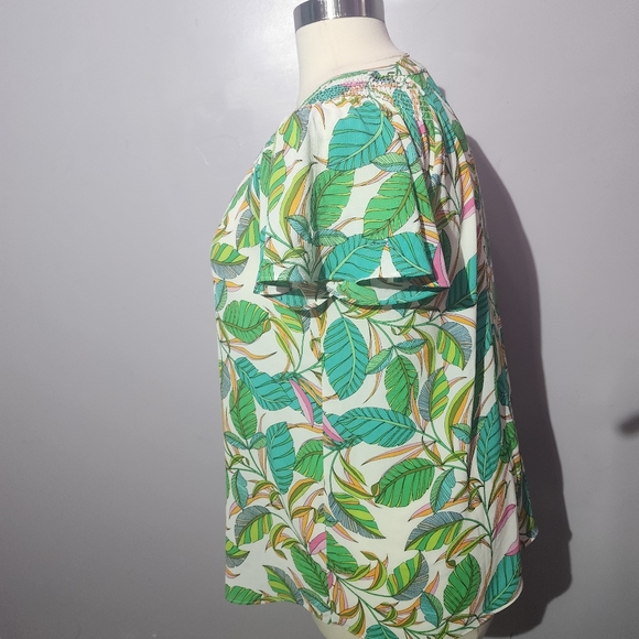 Rose + Olive green leaf short sleeve top plus size 1x - Picture 4 of 6